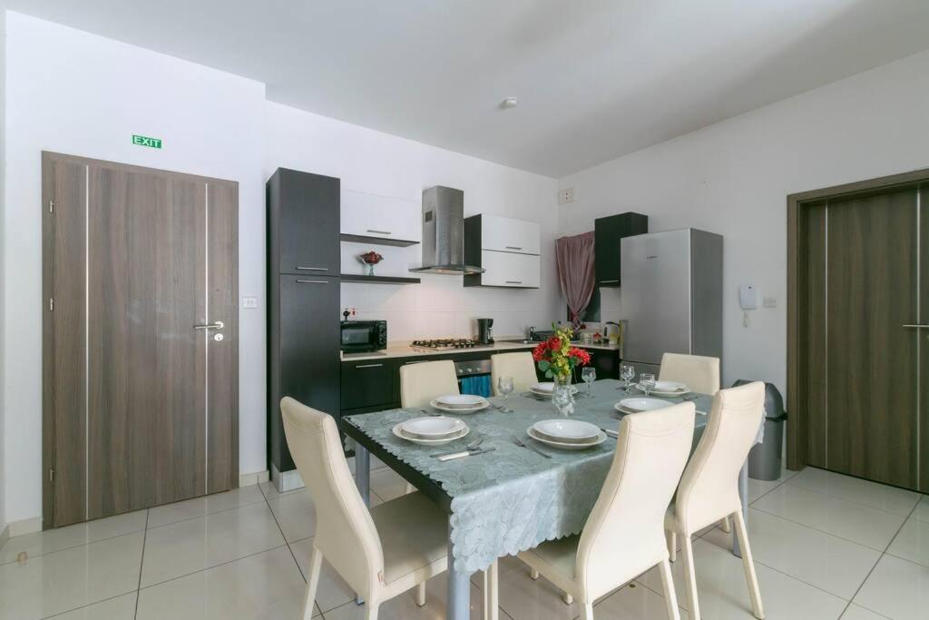 Modern Apt. Close To The Square St. Paul's Bay Buitenkant foto